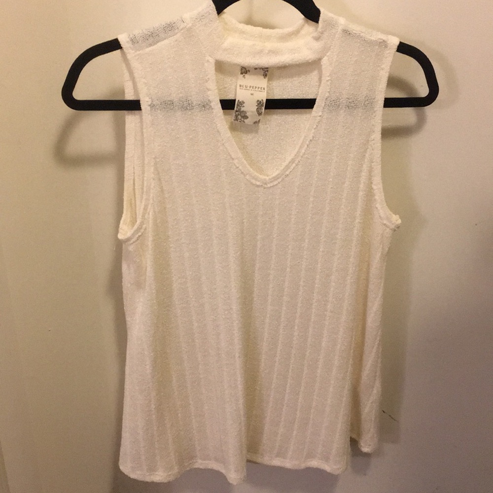 Thin tank blouse
